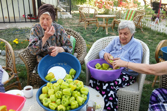 huzurevi yaşlı bakımevi